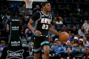 科沃德：球队在防守端很专注 对阵火箭和这场比赛篮板都很关键