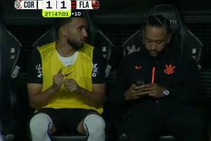 玩手机最高禁6场！巴媒：德佩替补席玩手机若是定罪，预计停1-6场