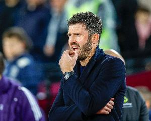 邮报：卡里克已取得曼联球员的信任，这会对高层决策产生重要影响