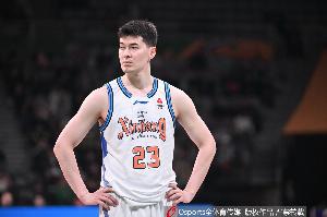 终于赢了！媒体人：比赛细节虽然还有不足 但对新疆来说 赢了就好