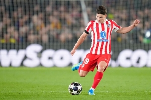 索尔斯克亚：小蜘蛛的轰门力道十足，瑟尔洛特把后卫牢牢卡住了