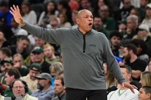 要求球员搜自己履历？里弗斯：有球员一直显摆数据 我就说我也有