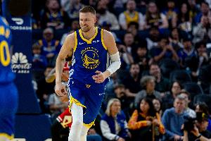 科尔：我们一直很期待今天的首发阵容 具备多样性、控球和投射