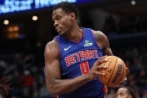 名记：杜伦新合同预计超2亿美元 比申京的更优厚！