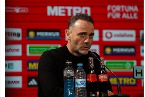 由结束替代开始！杜塞尔多夫换帅，两位教练名字引发球迷调侃