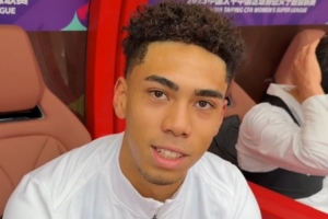 张洪福入队:老队友都挺帮助我的,希望能早点帮助球队