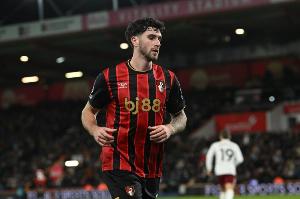 英媒：尽管此前有意塞内西，但切尔西今夏计划引进更具经验的球员