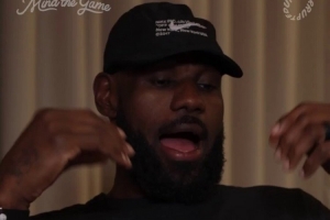 詹姆斯:作为多年附加赛的参与者 我很高兴可以靠在沙发上看球