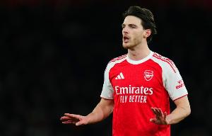 记者:赖斯缺席阿森纳训练课,厄德高、萨卡、廷伯等人仍在恢复