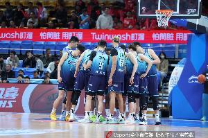 解说:宁波本赛季令人惊喜 今天打广东斗志高昂可以算是虽败犹荣