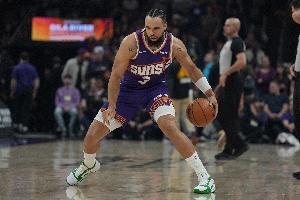 狄龙:去年被交易时 外界都认为太阳该摆烂了 但我想我们就要赢球