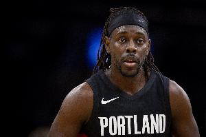 太快了！霍勒迪和阿夫迪亚瞬间连得8分 将分差缩小至3分