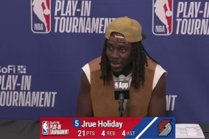 【完整版】霍勒迪:重返季后赛感觉很棒 阿夫迪亚的表现与众不同