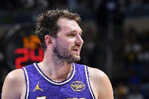 一阵稳了?东契奇本赛季出战64场 场均33.5分7.7篮板8.3助攻