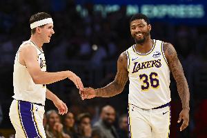 湖人一度以为里夫斯只会缺一两场 对斯玛特不能及时复出感到失望