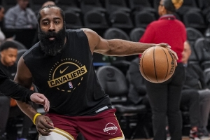 考文顿:哈登有时会早上5点发信息 讨论当晚的比赛该怎么打