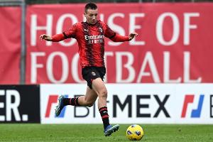 莱切官方:卡马达在米兰完成右肩伤病康复,将于4月21日复出