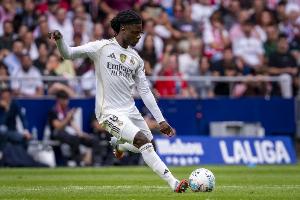 皇马本赛季欧冠得到4张红牌，超过他们过去8个赛季欧冠红牌数总和