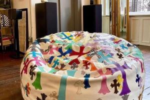 人傻钱多？里德差点花2万美元买懒人沙发TB均价200元~