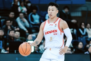 贺希宁：很多球员想取得成就&挣钱 我只想让更多人更热爱这项运动