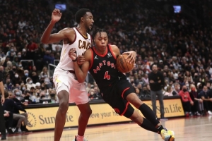 加内特：斯科蒂·巴恩斯是迷你版约基奇 但我选骑士晋级