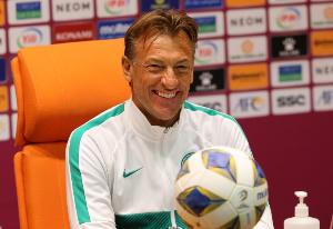 队报：球队近况不佳+被传接手加纳，勒纳尔世界杯前遭沙特解雇