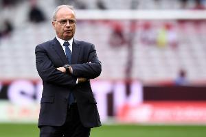 队报：巴黎顾问坎波斯最近会见过马丁内利和扬·迪奥曼德的代表