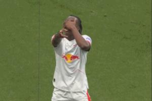 身价7500万！19岁迪奥曼德检阅整条法兰克福防线破门 众豪门有意