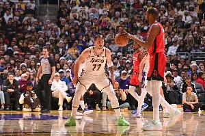 医学专家：杜兰特周三会迎来复出 东契奇的目标是第二轮复出